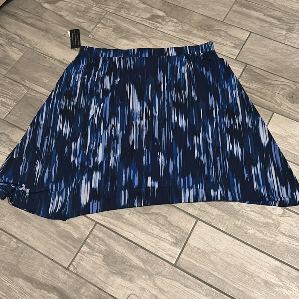 Blue skirt - Picture 2 of 6